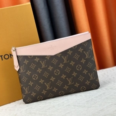 Louis Vuitton Clutch Bags